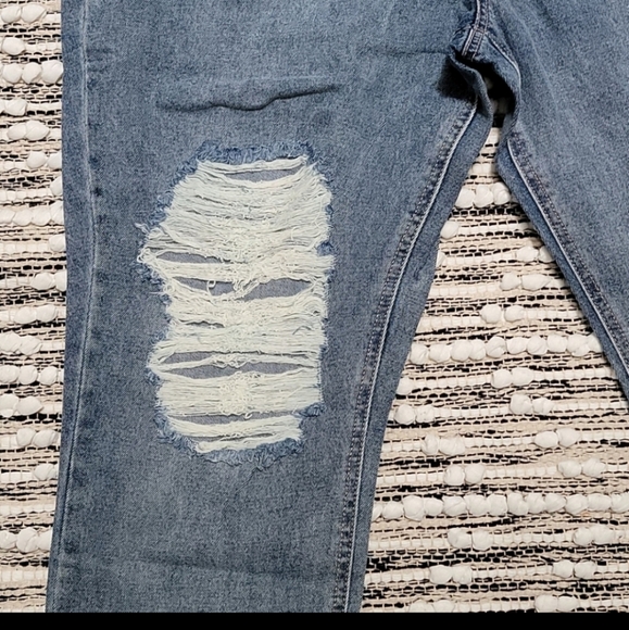 AFRM-High Rise-Distressed-Jeans - Picture 3 of 5